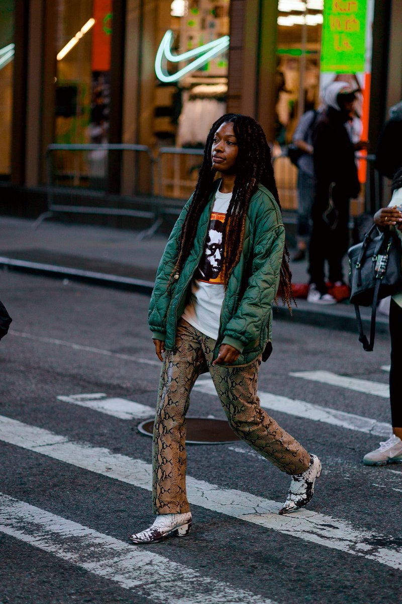 IssaKhari's tweet photo. Check out my Camera Roll for my latest images…
📸👉🏾 https://t.co/1pgnNFinm2
•
🎒My Gear: https://t.co/Kug0TDo3n2
#issakhari #streetstyle #photography #写真 #فوغ https://t.co/DXUehx9Hjp