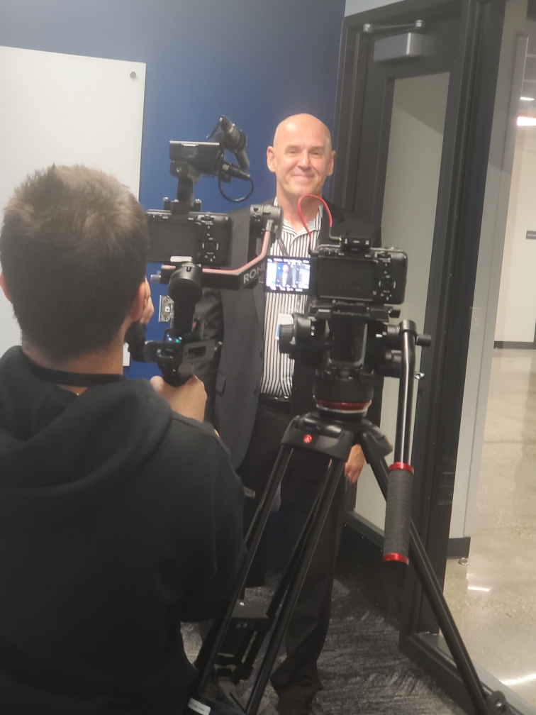 SLesavich's tweet photo. I was at the @gomake48 event at @TLABeloit
in Beloit this weekend at which students, design, development and implement a project in 48 hours. #patents #patentattorney #intellectualpropertylaw #intellectualpropertyrights #design #development #Make48 https://t.co/Y1INox1Bnl