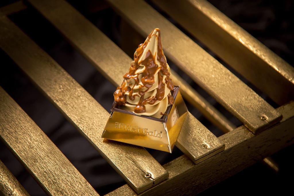 مافي أحلى من الأسكريم مع نسمة البرد صح؟⚜️
#آنست_ذهب #anast_gold