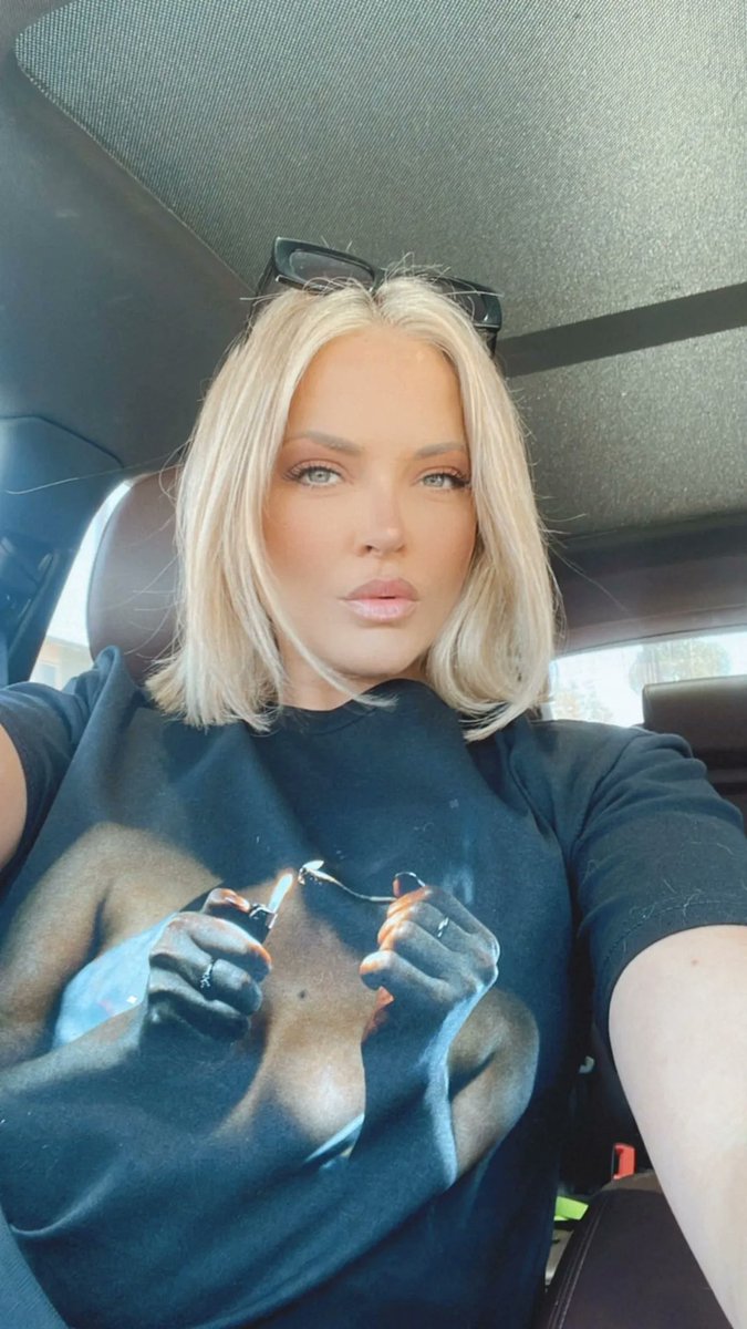 Alexis Texas Has Some Hot Lesbian Fun With Monique Alexander And Sunny