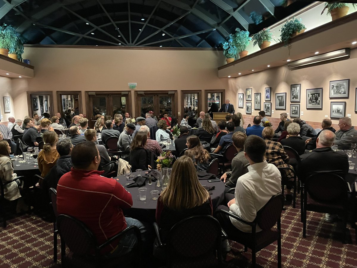10th annual Kohawk Tip-Off Dinner this past Saturday night was a great success! Great words from our seniors and a fantastic message from our keynote speaker <a href="/KirkSperaw/">Kirk Speraw</a>. 2 days until we take the court! #GoCoe
