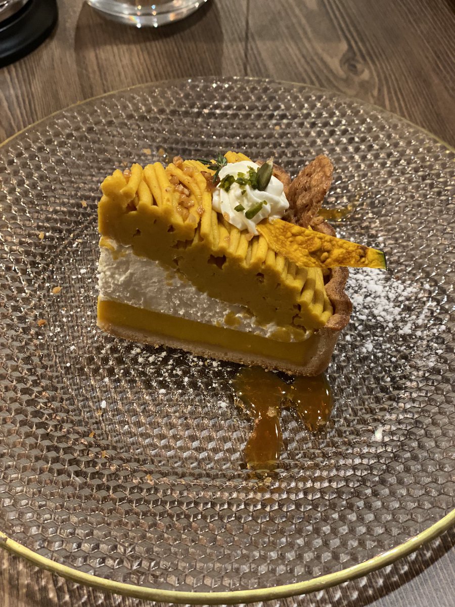 _t18's tweet photo. 美味しすぎたからこっちにも載せちゃう🤤
果物×チーズ×生ハム最高何個でも食べれる https://t.co/EAZ12QO7en