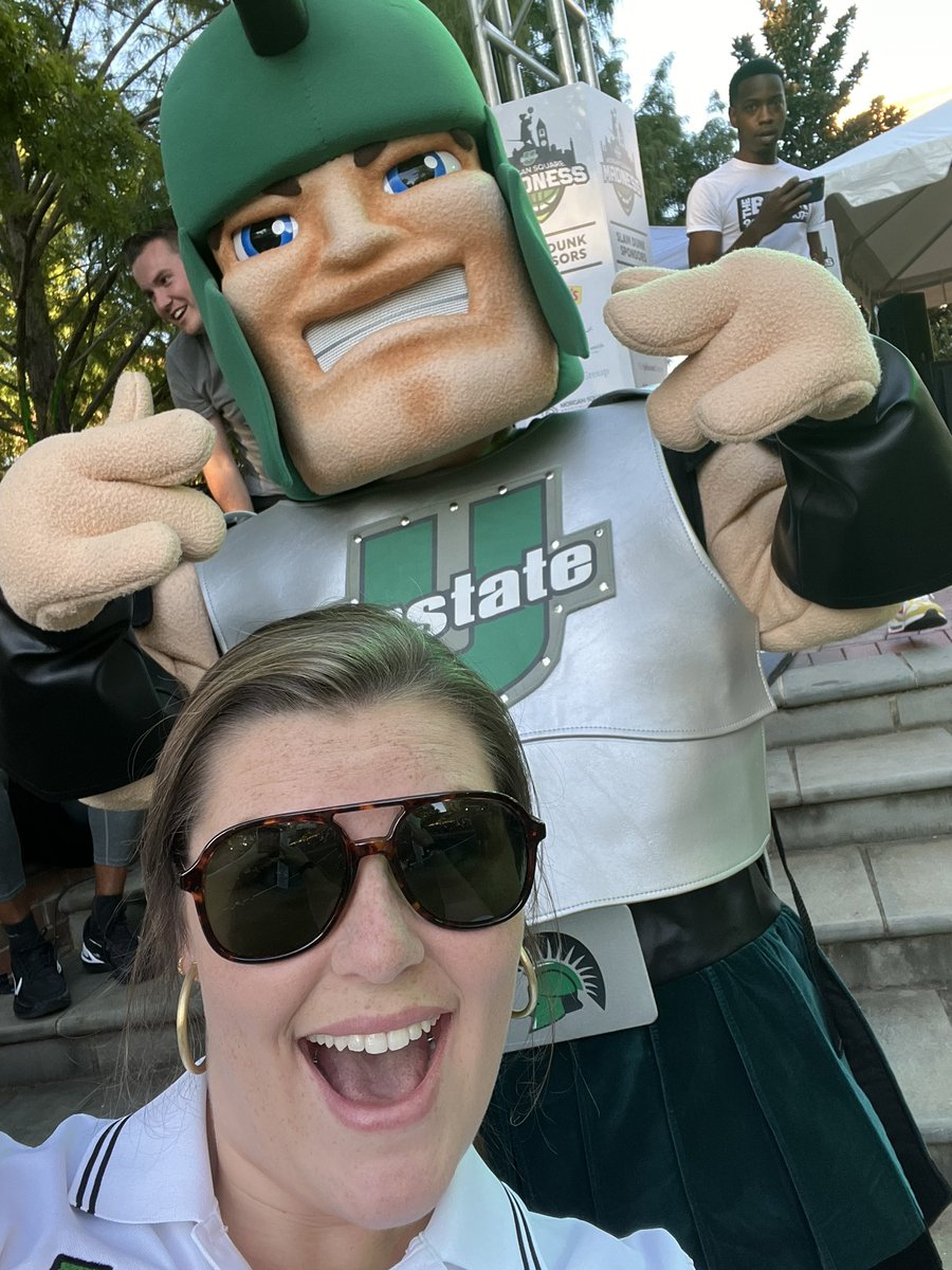 lkateb2000's tweet photo. Mood for basketball season starting today 🤩👏 @upstateWBB @UpstateMBB @UpstateSpartans 

#SpartanArmy⚔️ https://t.co/JPpidNDTwl