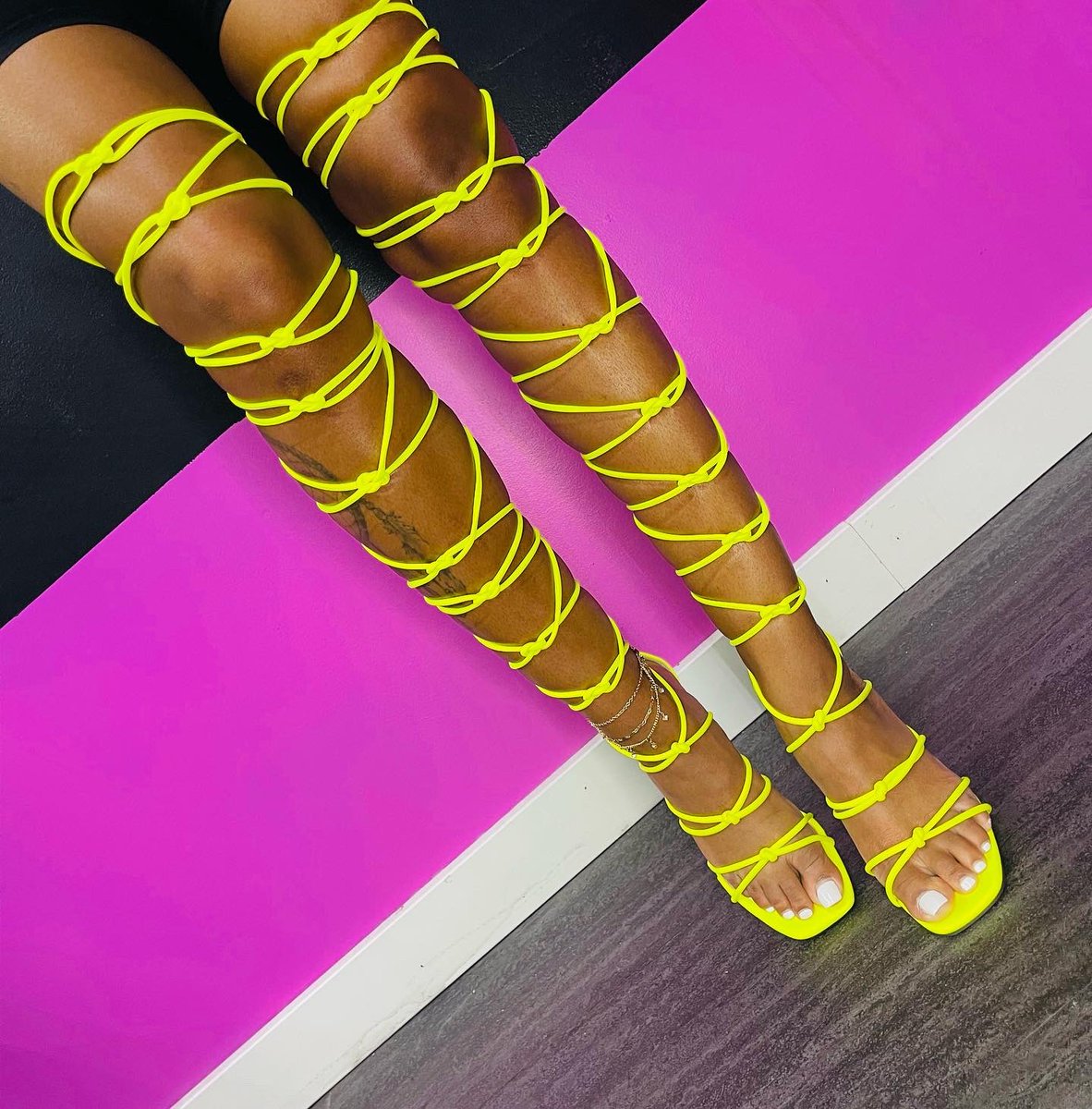 ShopJSB's tweet image. Add any shoe with any purse &amp;amp; use code: SET at checkout ❤️ 

jaysshoeboutique.com