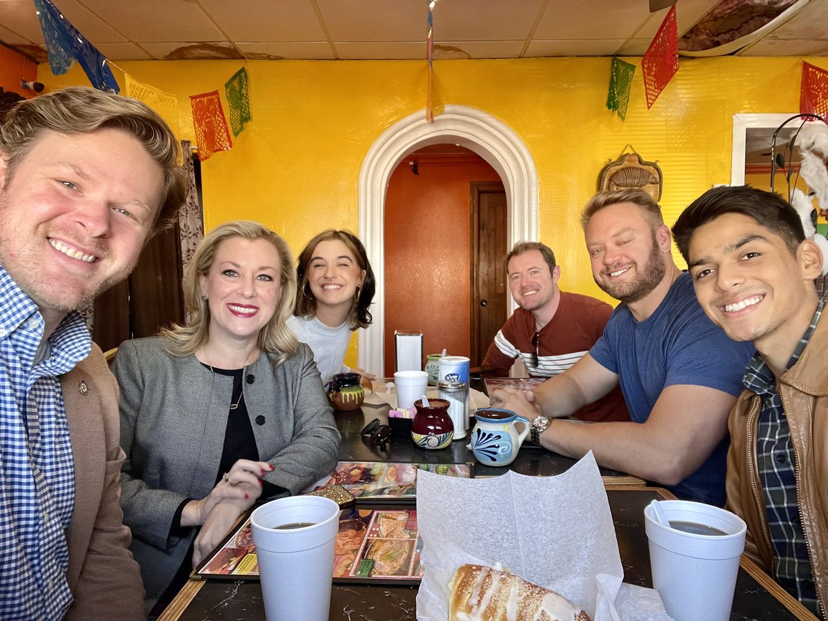 Good morning Oklahoma! 

Breakfast with some of OKC’s hardest working public servants at La Oaxaquena Bakery! 

Great to be with <a href="/ForrestBennett/">Forrest Bennett</a>, <a href="/MickeyDollens/">Rep. Mickey Dollens</a>, and @votealonso to Get Out the Vote today!