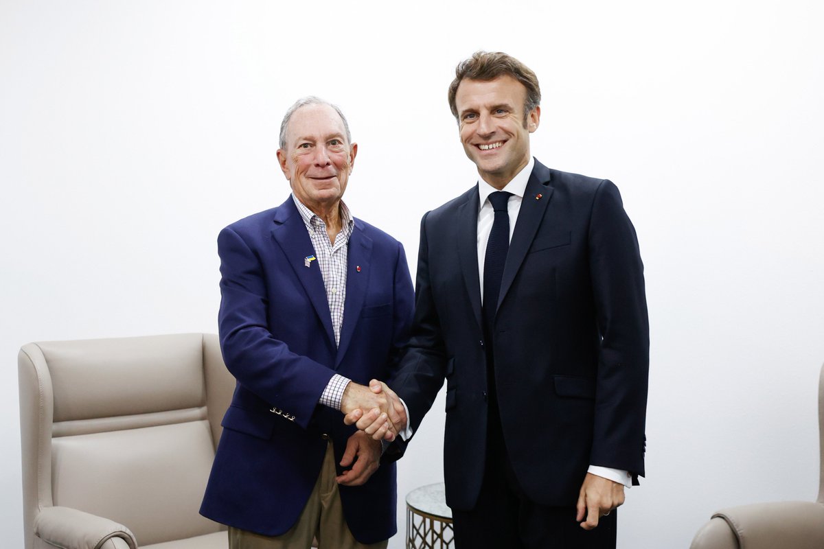President <a href="/EmmanuelMacron/">Emmanuel Macron</a> has been at the forefront of improving climate data &amp; transparency, and has made France a global leader on climate risk disclosure. Great to see him today at #COP27 and to partner with him as that work continues.
