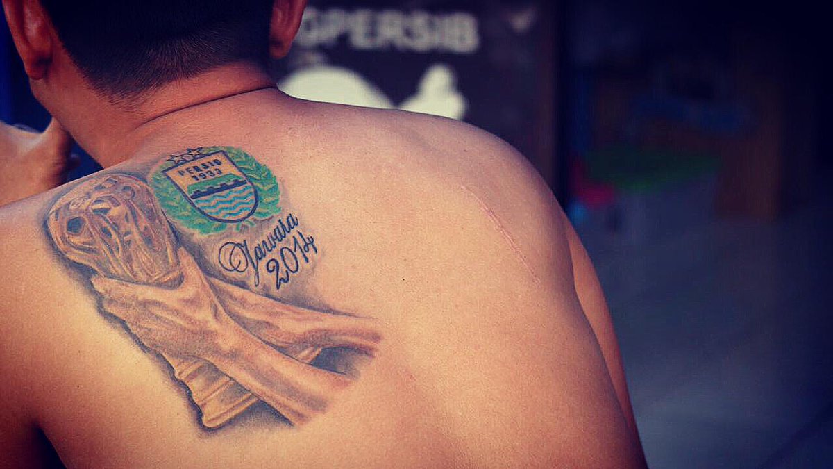 Pengen ngetwit kisah final, apa daya semua poto kenangan bersama mantan. Dahlah cukup ditulisa &amp; diukir dalam jiwa darah &amp; daging.