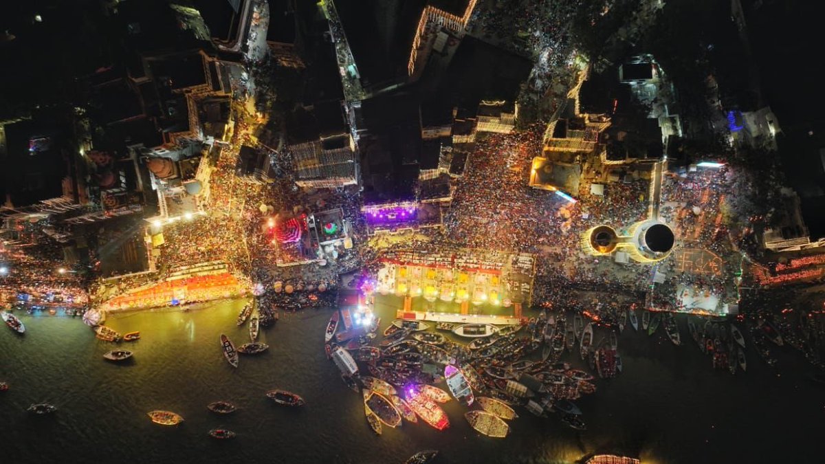 nitin_gadkari's tweet image. काशी में अद्भुत, अद्वितीय, अलौकिक और अकल्पनीय देव दीपावली!
#KashiKiDevDeepawali #देव_दीपावली