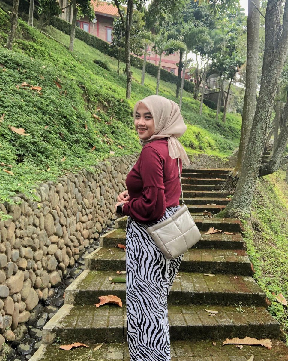 NihlaNia's tweet photo. @ohmybeautybank Gini kali https://t.co/JB8sPbxV8G