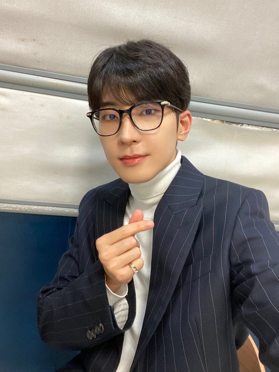 hosh8hao's tweet photo. @yupsheskitten WONWOO PINAKA POGI 🤍 https://t.co/rlphGa0tc9