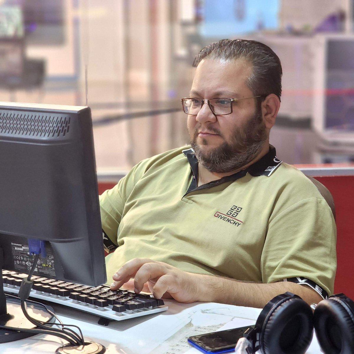 اعلى گد نيتي واگظي الليل ادور عالشمس بالشط