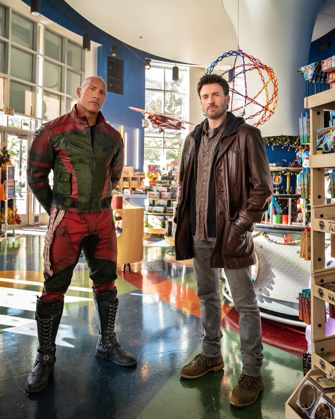 Fandom on Twitter: "Dwayne Johnson & @ChrisEvans looking jolly as they