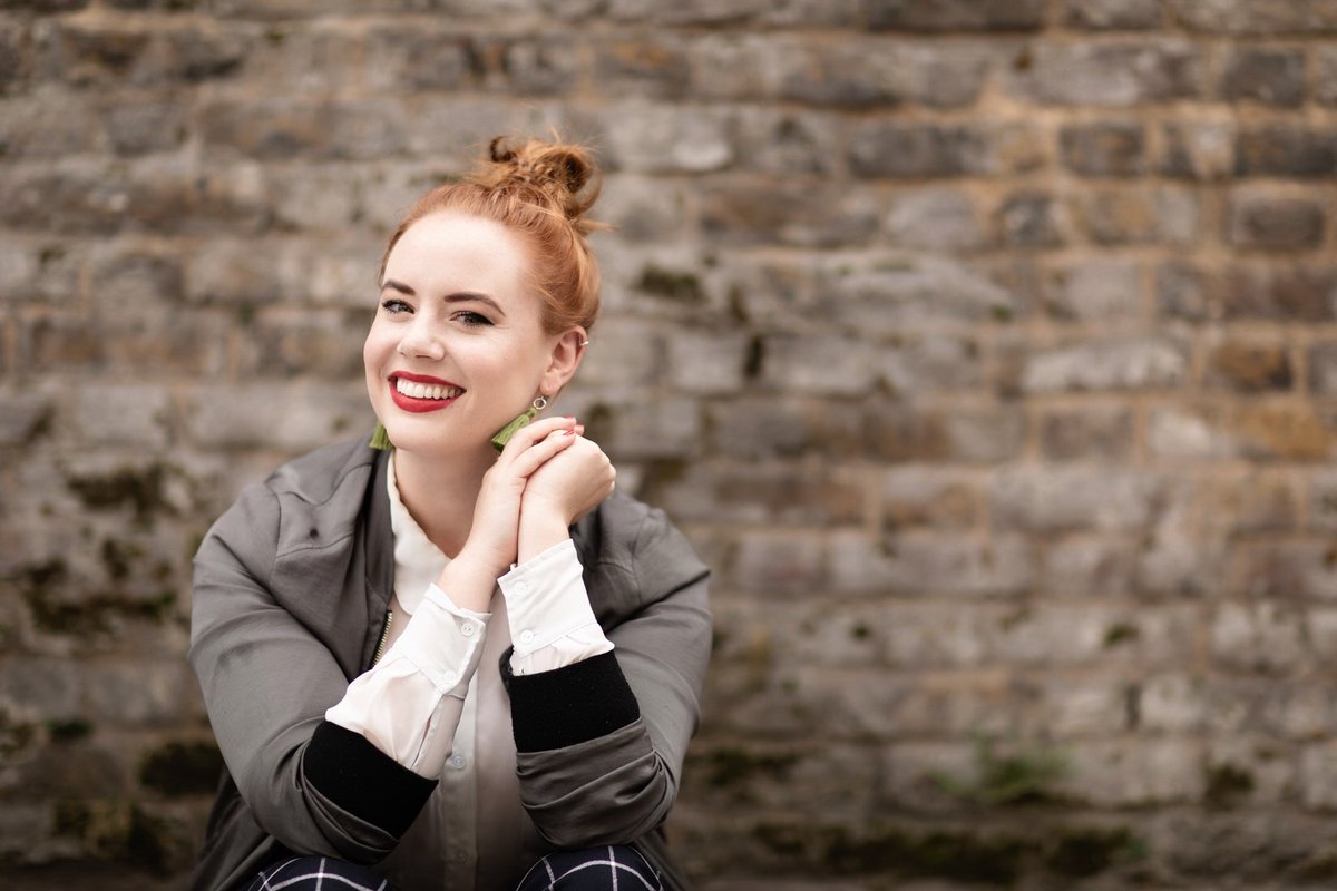 📣 One week to go till SOLO returns to the @NationalGallery with mezzo-soprano @lottebettsdean! 📣 Join us for an eclectic mix of music from @buckleylinda, @tansydavies, @caroshawmusic and more in Room 32 at 5, 6 or 7pm >> bit.ly/3gU0Lf7