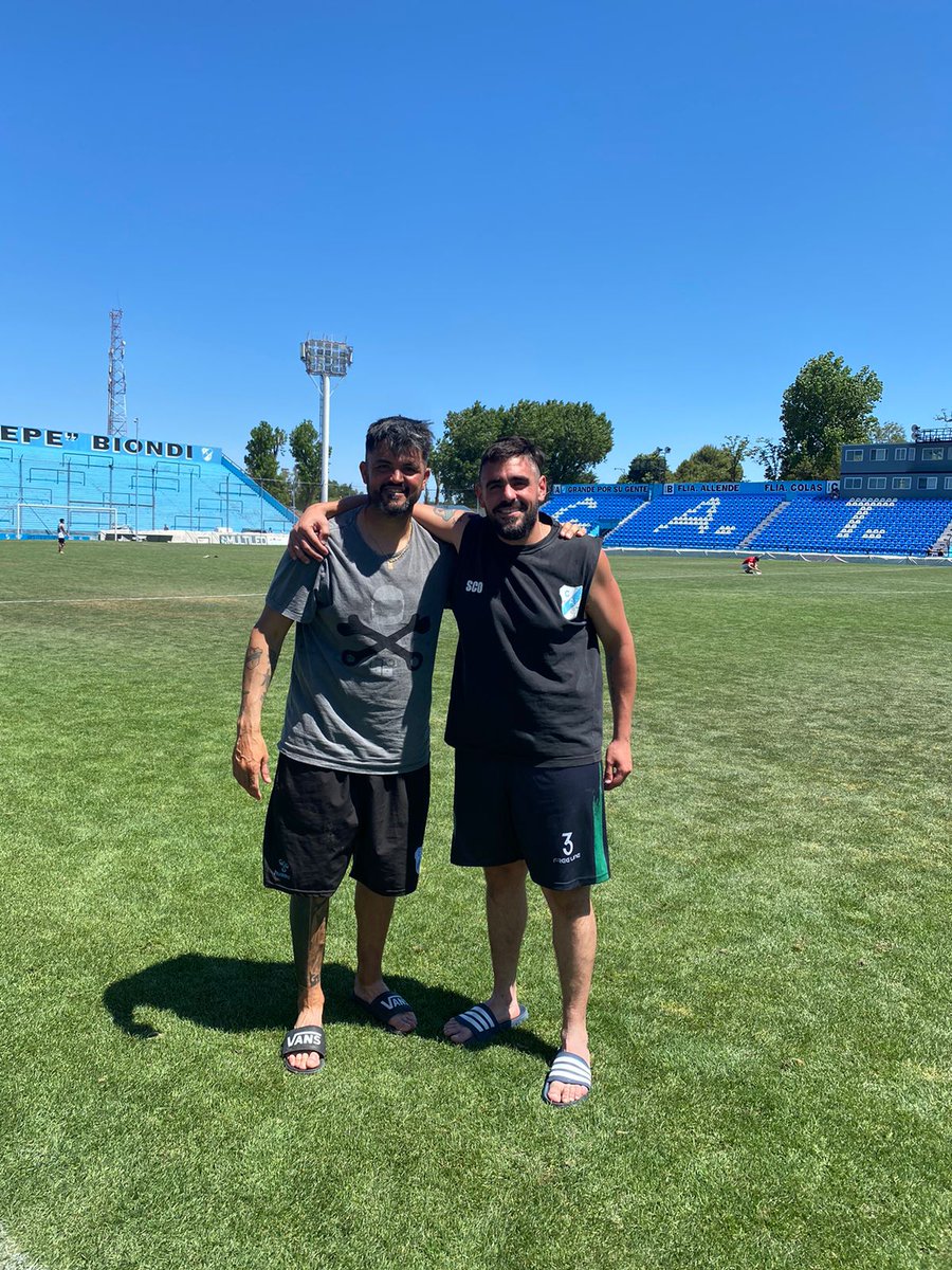 Nicob_cirino's tweet photo. Cumpliendo sueños en casa⚽️💙💪
#ElGranCapitan6 https://t.co/dJ3NPEcqGn