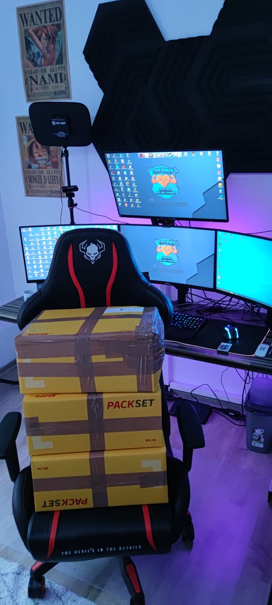 DerNordie's tweet photo. So Leute die Pakete sind Gepackt und auf den Weg zu den Gewinnern vom Spenden Stream💙❤️😊 Hoffe ihr habt alles Spaß mit euren gewinnen. 

#community #carity #twitchstreamer #krebshiflfe #spenden #gaming 

Und es ist auch eine kleine Überraschung für jeden Drinnen 😊😊😊 https://t.co/N2XS8VqZOM