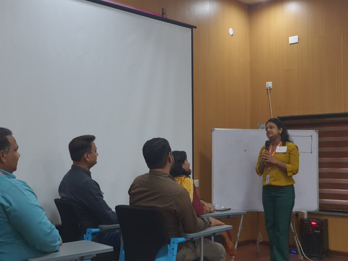 vivekb_1's tweet photo. Refresher training of @deshbhaktidelhi held @SCERT2021 was about mastering the content.

Also, the facilitators concomitantly practised to keep themselves emotionally distanced while conducting discussions in the classroom.

@Dir_Education
@Minister_Edu
@gupta_iitdelhi
@PbpandeyB https://t.co/dbGB2UfJ1u
