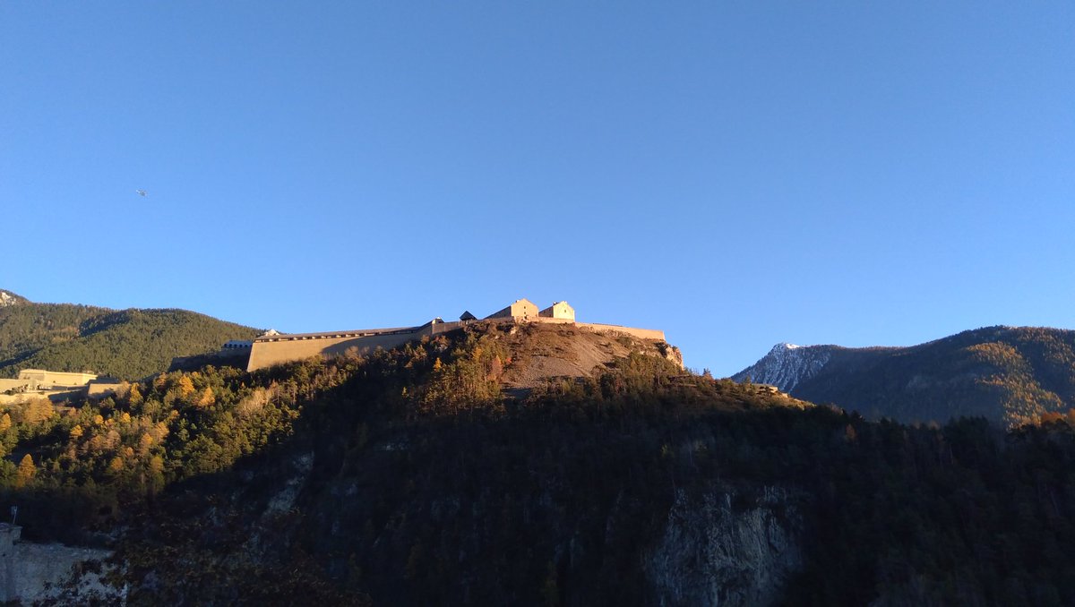 Hirorya_'s tweet photo. J'aime cette ville 😍 https://t.co/eNsOXzHyGM