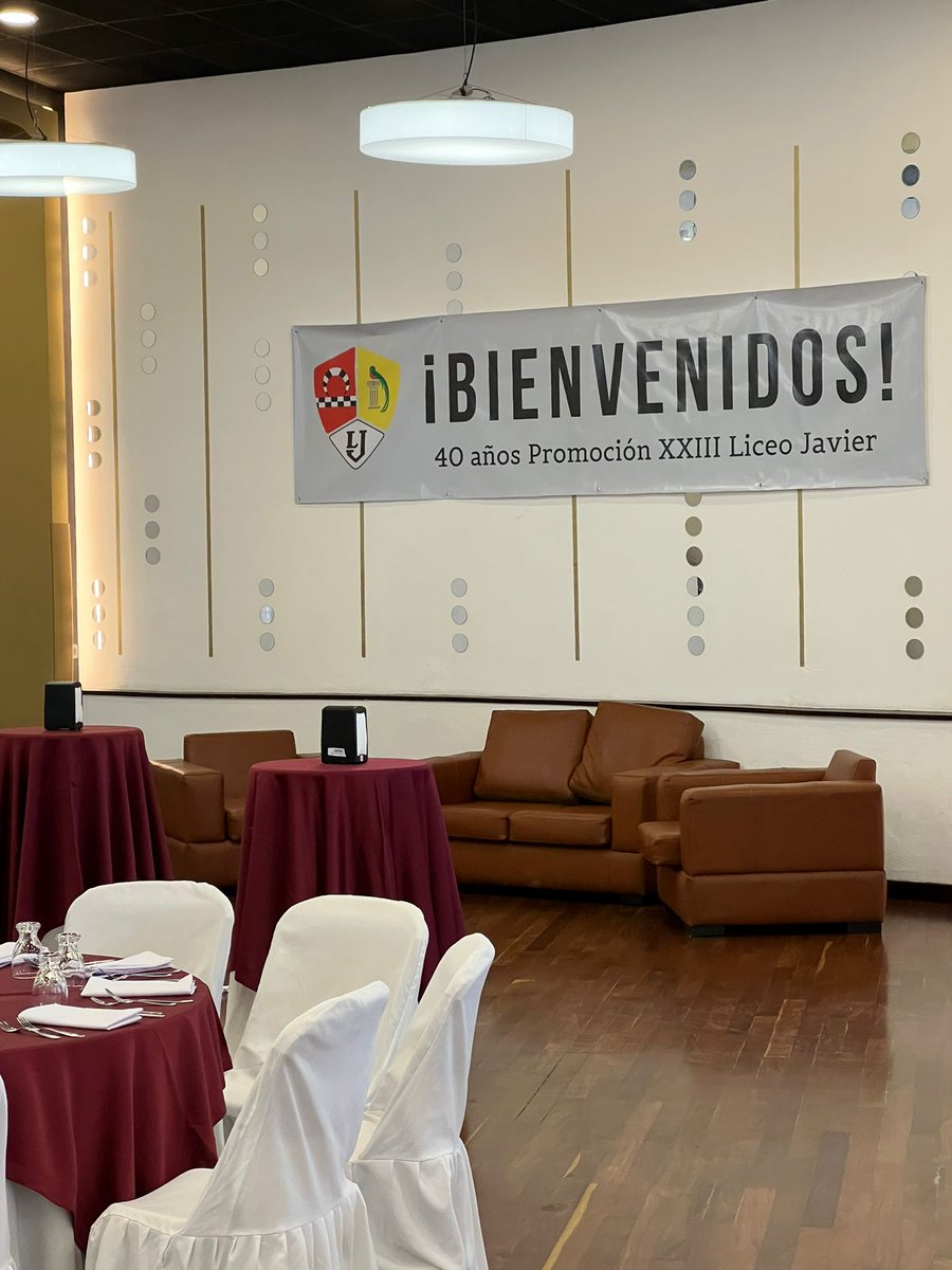 Muchas felicidades a la Promoción XXIII en su 40 aniversario! Un abrazo fraterno a cada uno.