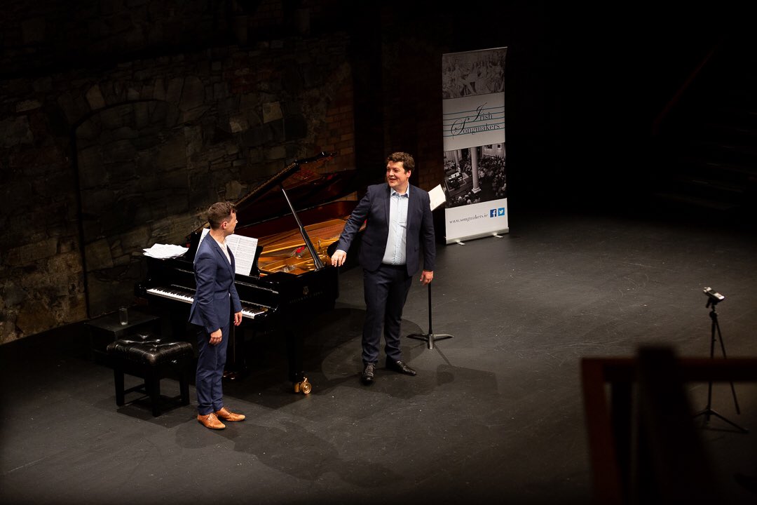 Here are a few snapshots from yesterday’s recital at @smockalley with magnificent @BaritoneBR & @niallkinsella. Thanks to the amazing team at Smock and to our wonderful, warm audience! 🎶🎹 Photos as ever by the superb @dbmusicphoto 📸