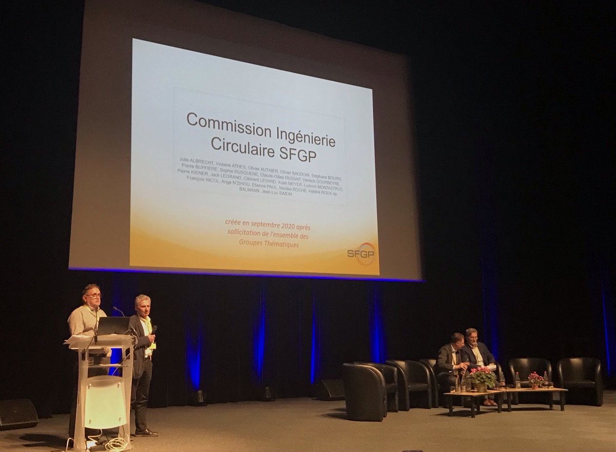 PascalJaouen's tweet photo. … de ⁦@SFGP2019 Nantes au Congrès SFGP 2022 chez nos amis de ⁦@Toulouse⁩ !
Le génie des procédés au cœur de l’ #ingénierie #circulaire 👍 par #JackLegrand du ⁦@LaboGEPEA⁩ ⁦@NantesUniv⁩ ⁦@INSIS_CNRS⁩  et ⁦@nicolasroche61⁩ ⁦@univamu⁩ https://t.co/O0kUdUV3CA