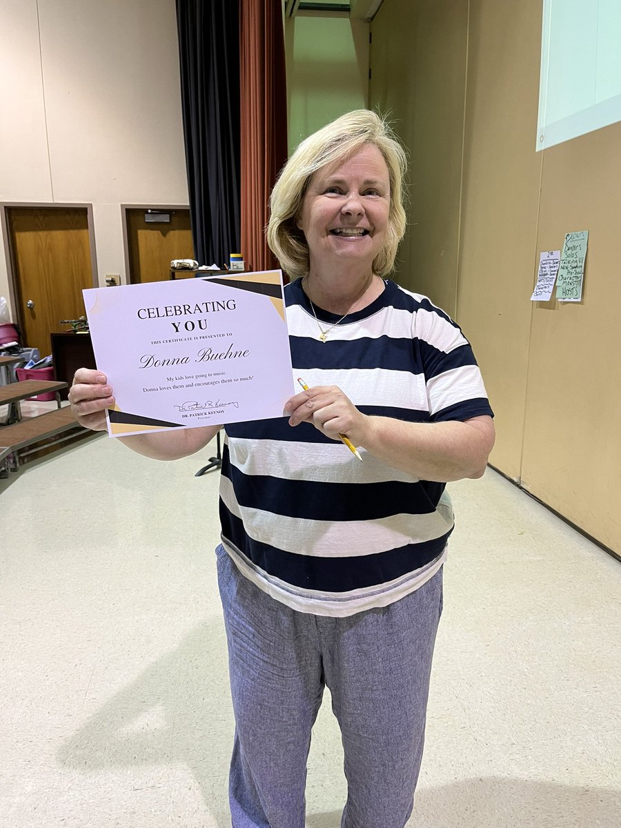 Patrick R. Keenoy, PhD (@principal_res) on Twitter photo We celebrate our teachers and staff members at Rogers with our “Celebrate Rogers” Award. Today, we recognize Mrs. Buehne for the love and encouragement she gives all her students. Congratulations, Mrs. Buehne! <a href="/MehlvilleSD/">Mehlville School District</a>, <a href="/RogersElem/">Rogers Elementary School</a>, #msdr9 We celebrate our teachers and staff members at Rogers with our “Celebrate Rogers” Award. Today, we recognize Mrs. Buehne for the love and encouragement she gives all her students. Congratulations, Mrs. Buehne! <a href="/MehlvilleSD/">Mehlville School District</a>, <a href="/RogersElem/">Rogers Elementary School</a>, #msdr9