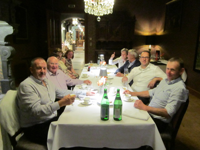 WLanaken's tweet photo. Withofs transport is een familiale onderneming met een hart voor de chauffeurs. 
Richard en Mathieu zijn na jarenlang dienst welverdiend op pensioen gegaan. Hun kennis en ervaring heeft gezorgd voor een positieve groei en zal nooit...

https://t.co/8owUkl0Iq7 https://t.co/8gdqMTBMAI