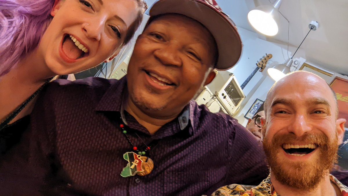 Just hangin with <a href="/bakithikumalo/">bakithi kumalo</a>