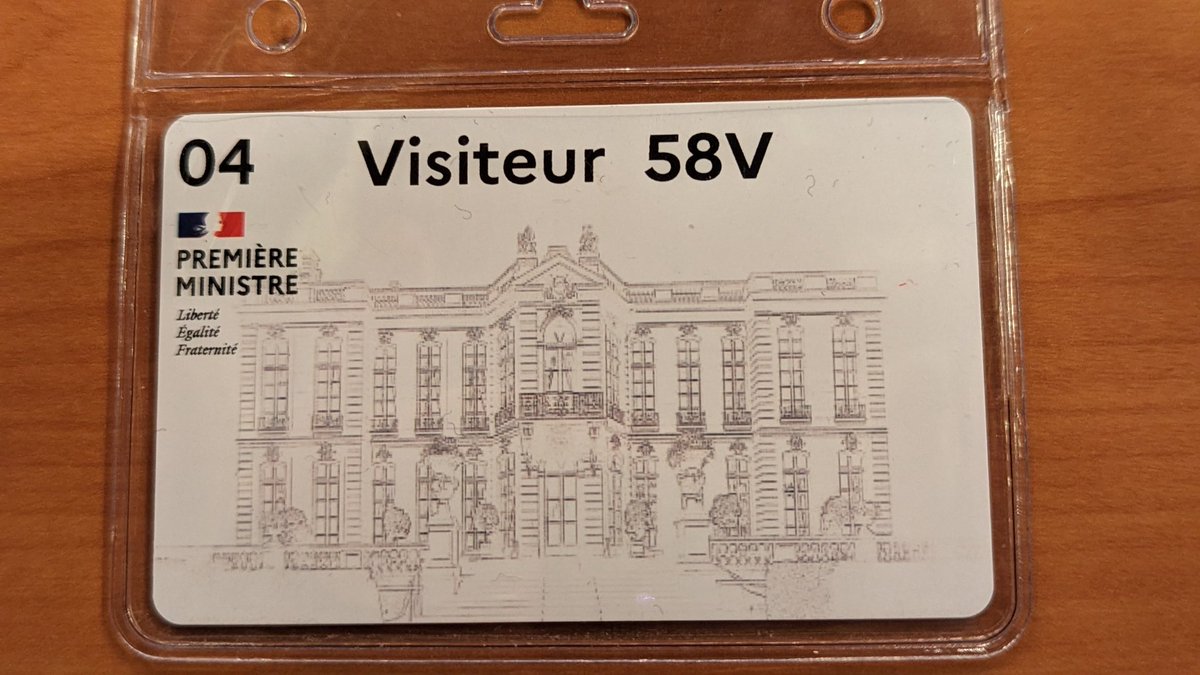 Un petit peu de lobbying pour les métiers d'art aujourd'hui, défense du CIMA avec Julia Clavel
 #metiersdart #savoirfaire #metal