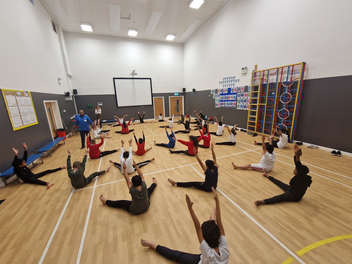 OldMoatPE&Sport tweet media