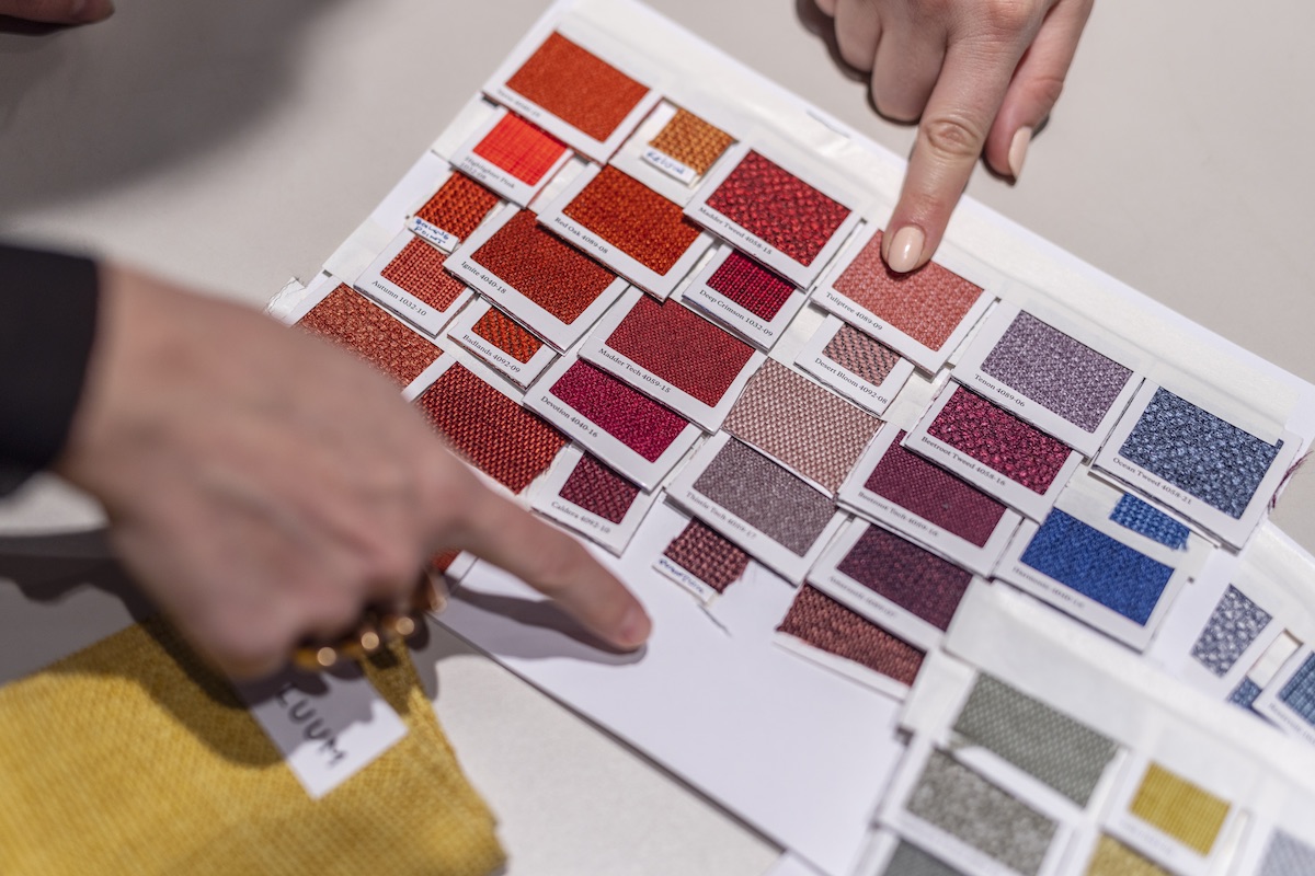 teknion's tweet photo. In-stock, sustainable, well-priced, and curated! @Luumtextile ’s Color Kit 2.0 is now available: A digital resource of 8 best-selling, sustainable and multipurpose textures to paint the palette of your dreams 👩🎨
Download Color Kit 2.0: https://t.co/83TbJtNf0P
#luum #colorkit2.0 https://t.co/r7ekFH0QF1