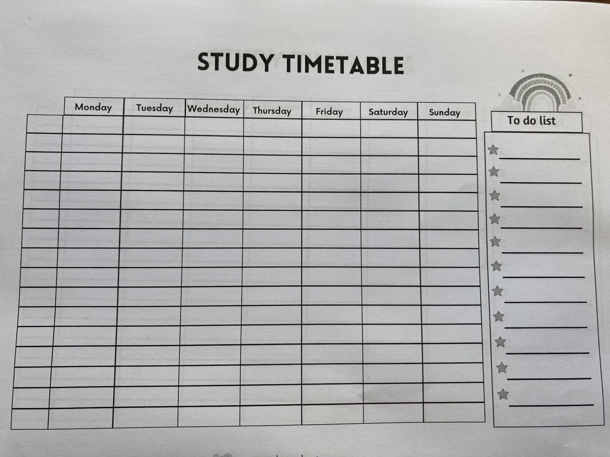 SMCNlearninghub's tweet photo. The leaders of learning  today showing first year students how to complete a study timetable @StMarysCollege #failingtoplanplaningtofail https://t.co/mZvugWwmuh