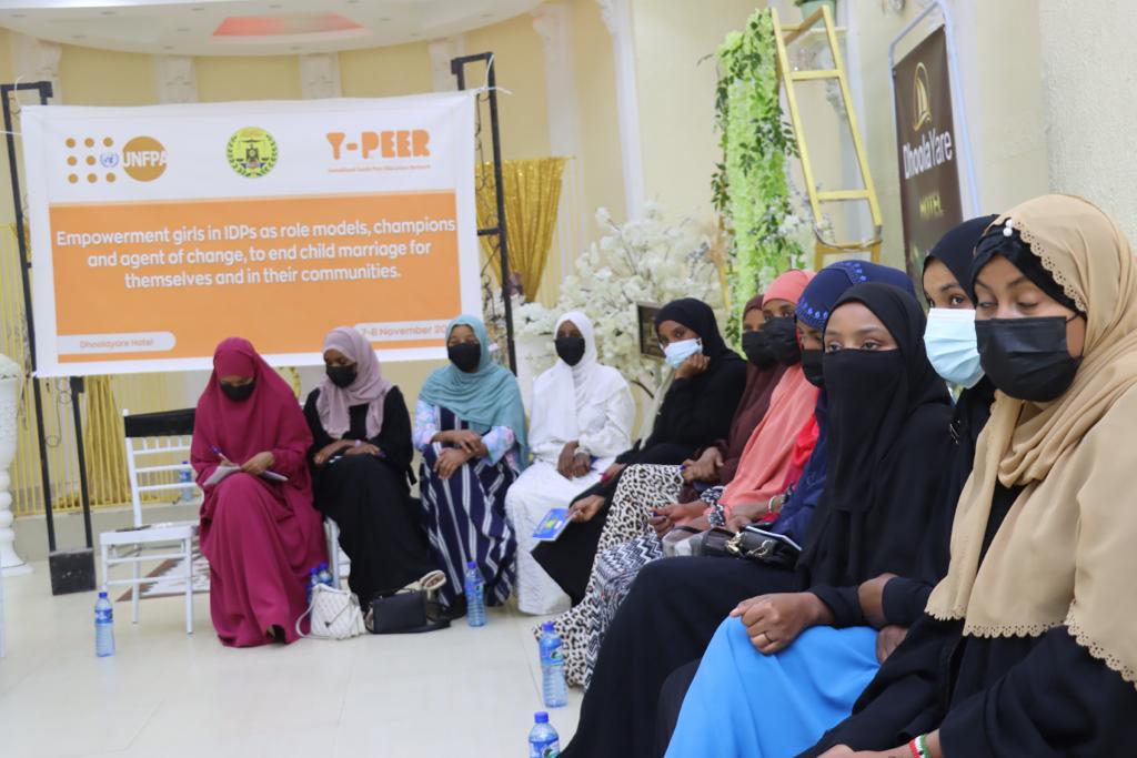 YPeer's tweet image. Y-PEER, in collaboration with UNFPA, continued creating role models for girls in the Sheikh Omar IDP camp who promote girls’ education, well-being, career development, and the prevention of early marriage among the residents in the IDP camp. #GirlsDevelopment #Somaliland