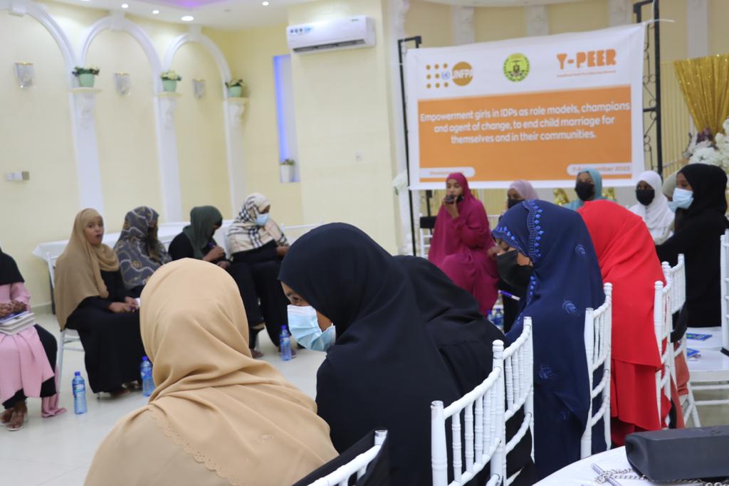 YPeer's tweet image. Y-PEER, in collaboration with UNFPA, continued creating role models for girls in the Sheikh Omar IDP camp who promote girls’ education, well-being, career development, and the prevention of early marriage among the residents in the IDP camp. #GirlsDevelopment #Somaliland