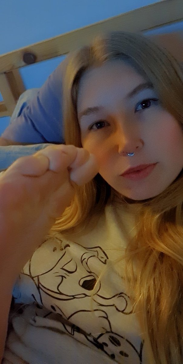 GoddessCircee's tweet photo. Getting a pedicure in a couple days which weakling is gonna reimburse.
You can pick the colour too loser.

Femdom findom finsub caswhale paypig slave drain feet foot Soles wallet rinse https://t.co/gHyc0NxcUI