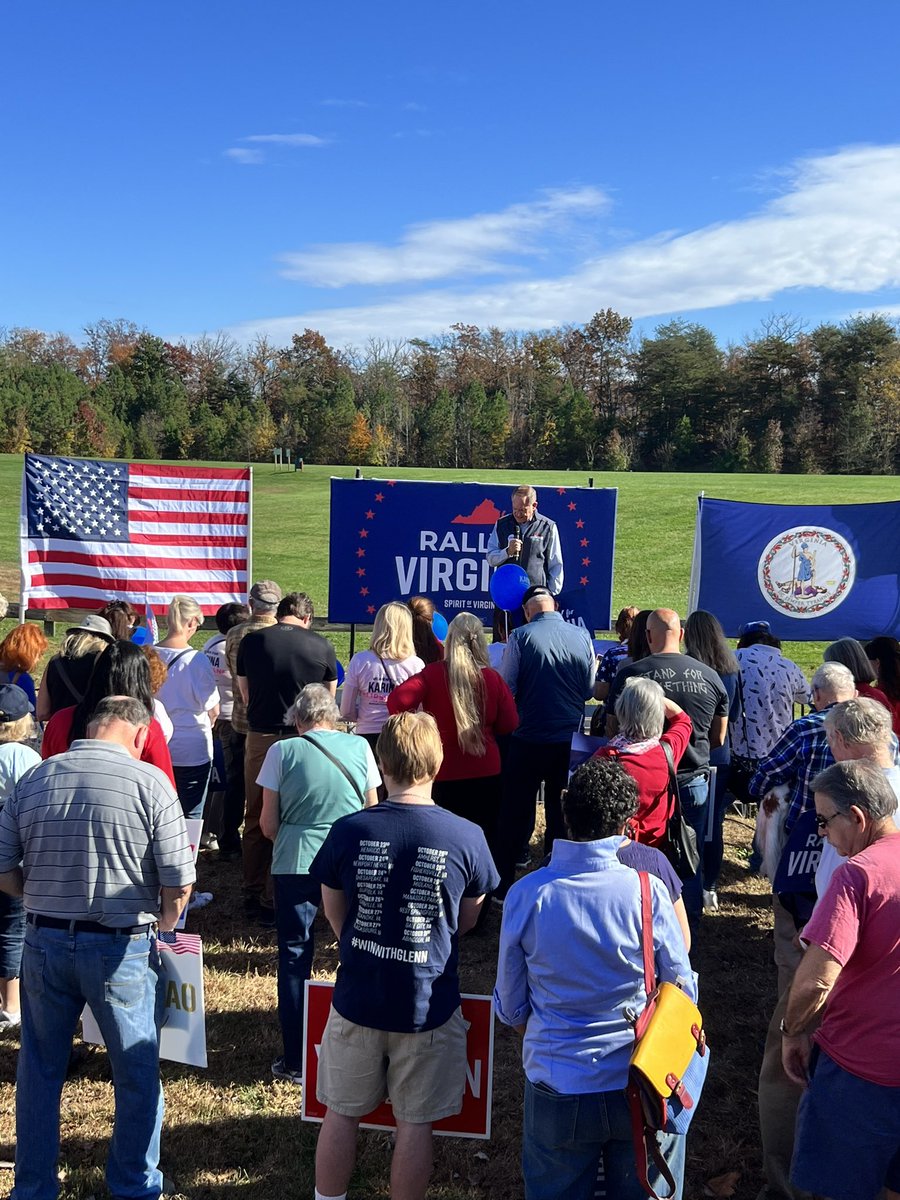snits_churchy's tweet photo. Lots of energy in #VA08 this morning for the #SpiritOfVirginia rally with @winwithwinsome and @RichAndersonRPV warming up the crowd and @KarinaCongress and Jim Myles on deck!
#Midterms2022 #MidtermElections2022 https://t.co/VXyL4EIo6G