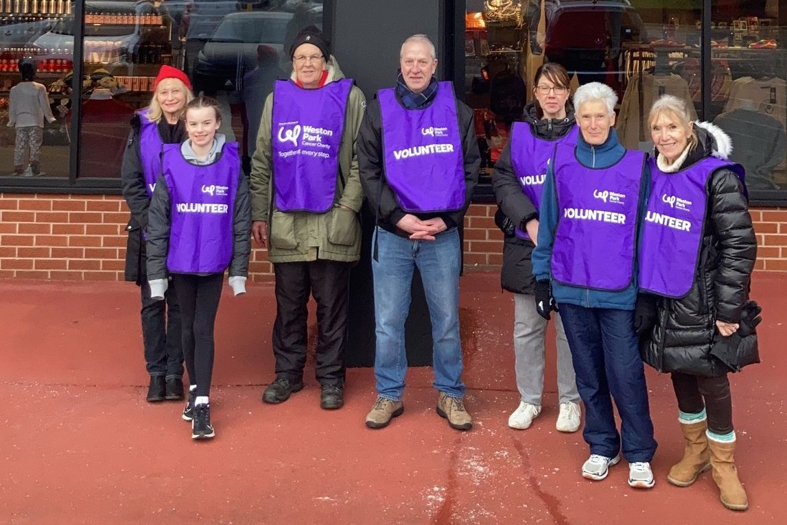 WPCancerCharity's tweet photo. Blades fans, you can do your bit for people going through cancer by bringing a quid to @sheffieldunited's game vs Rotherham United ❤️

Every penny we raise &amp; all awareness generated helps us do more for people in our region facing cancer 🌟

#TogetherAtEveryStep #ForTheOneInTwo https://t.co/KoCgs1aWZM