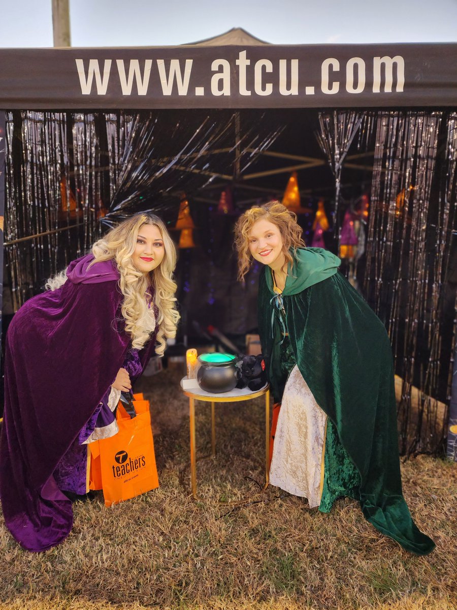 ALTeachersCU's tweet photo. Our Oxford staff had a wonderful time participating in the Mr. Dan's Plumbing, Heating &amp; Cooling Fall Festival. It was a great event, and our team had the opportunity to share financial resources (and candy 🍭😉) with children in the community in an exciting and fun environment! https://t.co/LTyxgLt2Q7