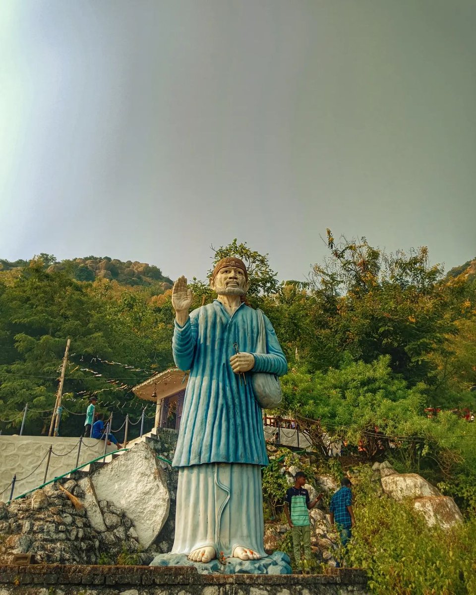 MoGanjam's tweet image. 📍 Sidheswara temple, paika jamuna, Ganjam
.
#sidheswaratemple #temple #phtooftheday #ganjam  #odishagram #odishatourism 
#moganjam #Brahmapur #odisha 
#templephotography #temple 
Photo by 👉 @a.n._.g.e._.l.i._.n.a__
Love &amp;amp; Respect
@moganjam