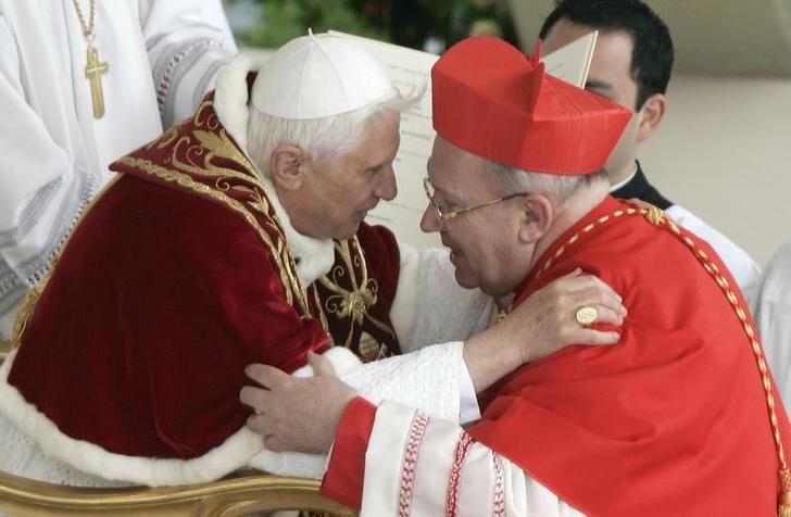 Another bombshell in France: Cardinal Jean-Pierre Ricard admits to abusing a 14-year girl when he was a priest 35 years ago, withdraws from functions. reuters.com/world/europe/f…