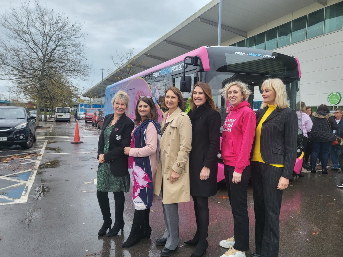 nabilafarooq9's tweet photo. At the Boobee bus at Asda Esstlands raising awareness of breast cancer signs and symptoms and the importance of attending your routine breast screening appointment.  All women are invited  for their screening every 3 years ftom the age of 50 - 71 years old #preventbreastcancer https://t.co/1dhLetwxj3
