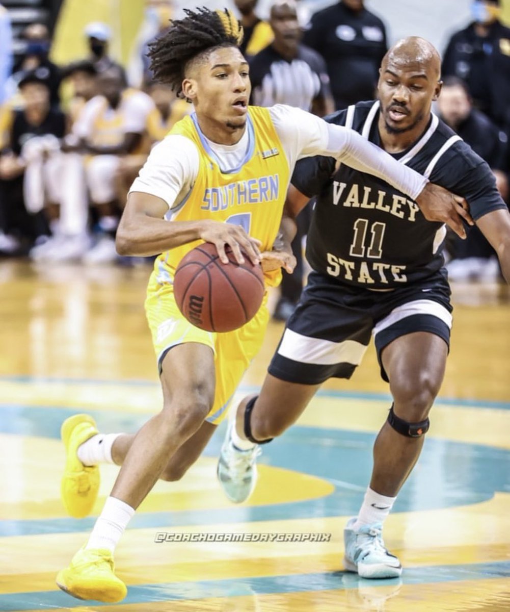 JaguarHoops's tweet photo. 2022-2023 Season Starts TONIGHT!! #GoJags #SUBasketball #Family #ProwlOn https://t.co/nZUUrvzuMn