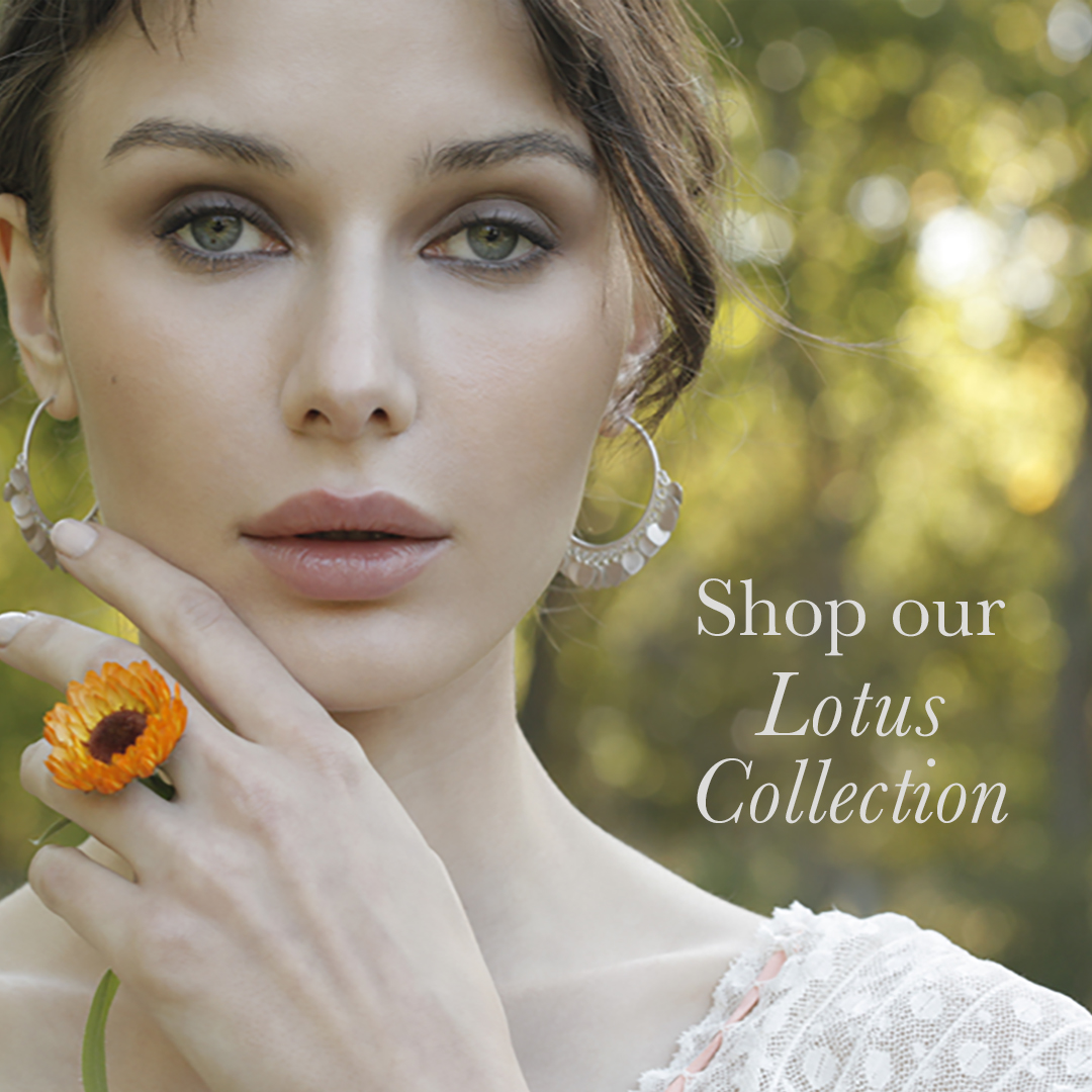 meandrojewelry's tweet photo. The lotus flower is a reminder that we all have the ability to rise above, for although it has its roots in the mud of ponds and lakes, it raises its flower above the surface of the water to show its immaculate beauty.
#LotusCollection #classic #timeless #hoops #meandrojewelry https://t.co/2vi0rf6wms
