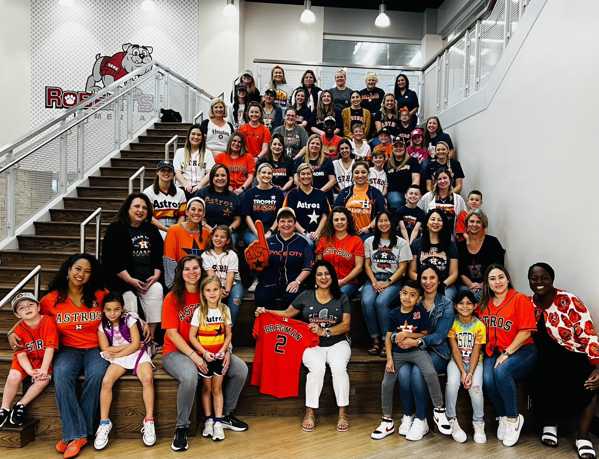 Robertson Elementary is proud of our Houston Astros World Series Champions 🧡⚾️💙 <a href="/katyisd/">Katy ISD</a>