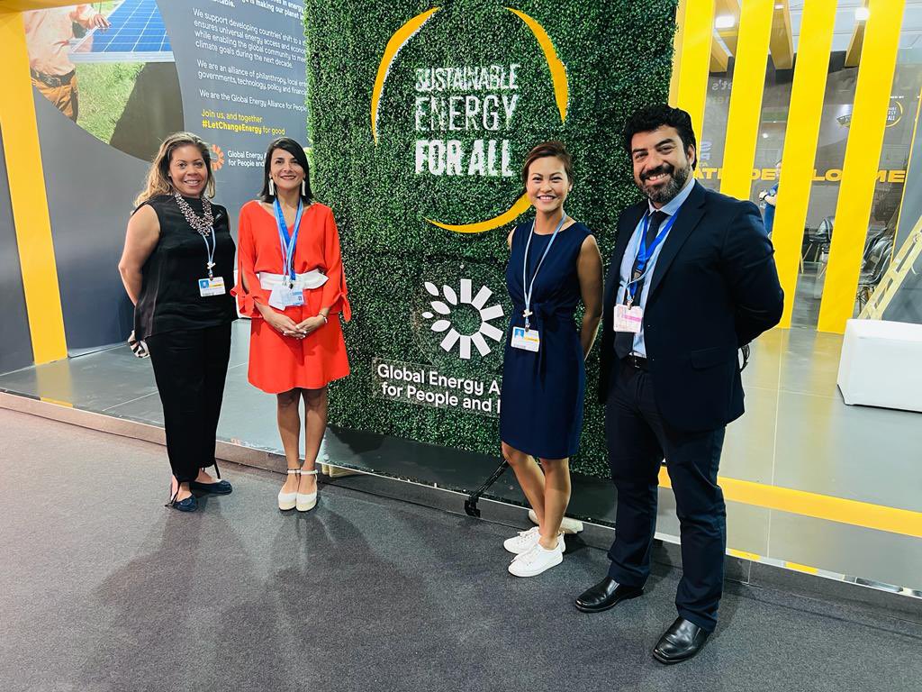 Iniciamos nuestra agenda #COP27  con <a href="/SundaaJones/">Sundaa Jones</a> y Felicity Tan de ‘Global Energy Alliance for People and the Planet’ <a href="/EnergyAlliance/">Global Energy Alliance for People and Planet</a> para reafirmar la importancia de hacer innovación social junto a la innovación tecnológica para lograr #TransiciónEnergéticaJusta.