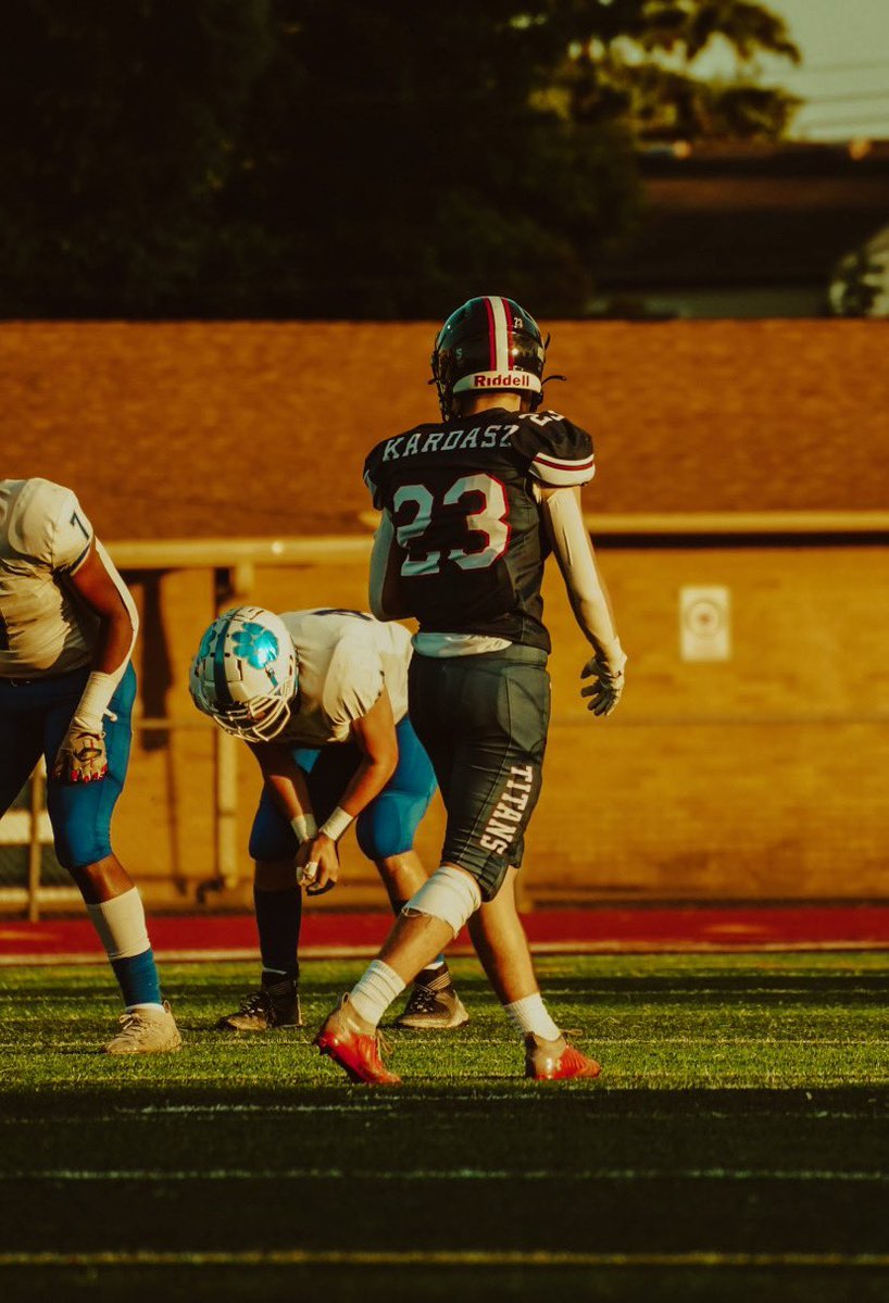 MacombCoaches's tweet image. Congratulations Jayden Kardasz on being named to the 2022 All County Tier 1 First Team. @SHSTitansfball