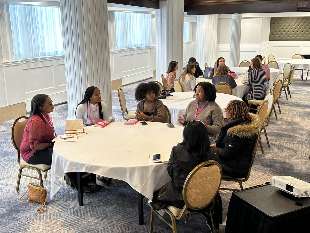 massp's tweet photo. We have a powerhouse panel of women attorneys from the @MJEdLaw Grand Rapids office. We had panel Q & A then small group table discussions. We have a full room of future female attorneys. #masspws22 https://t.co/JnUCLKqM4Y