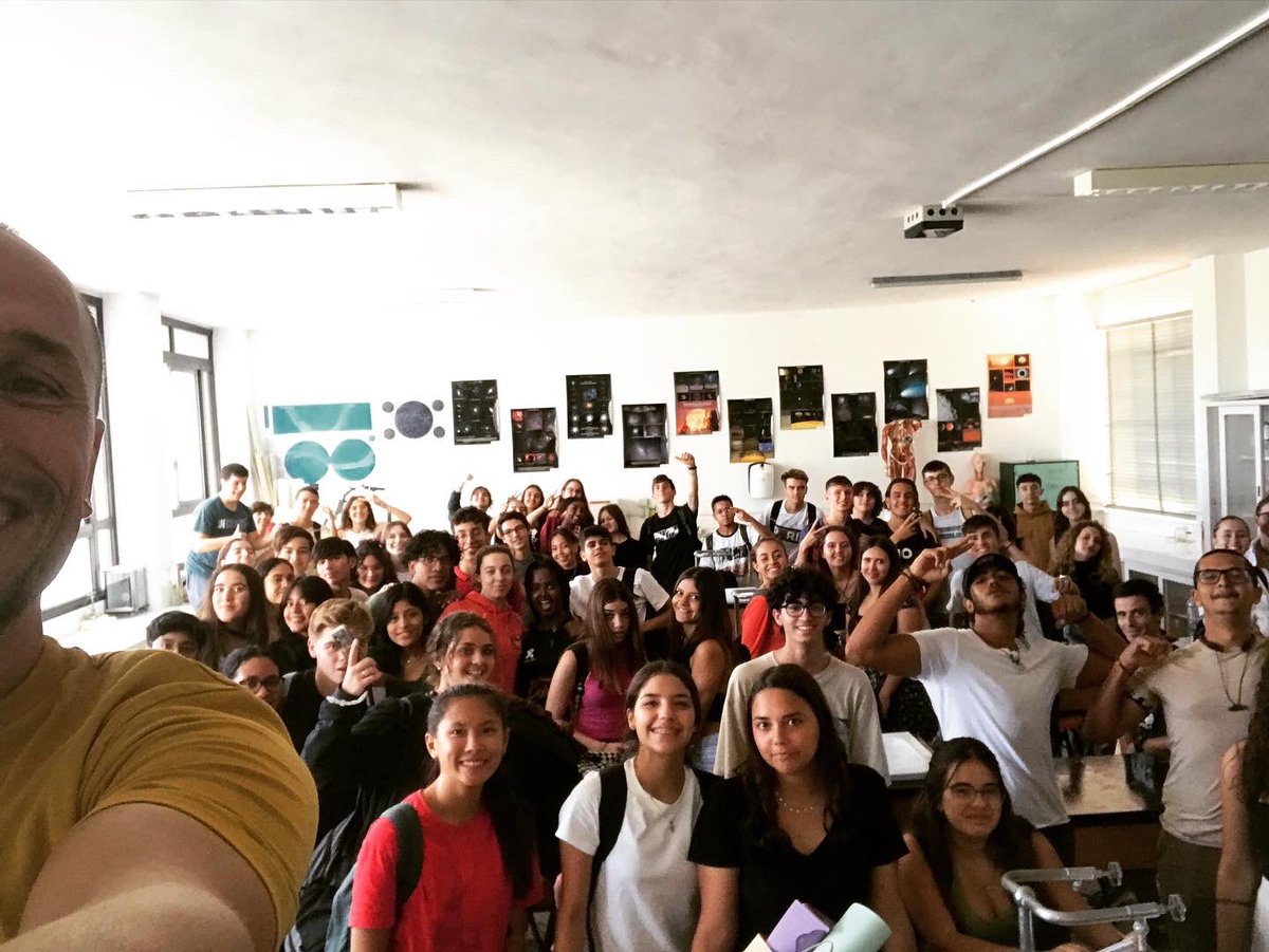 <a href="/Scicling/">Alejandro Marin Menendez</a> returns! For the next 3 weeks, visiting 16 Schools &amp; planning to interact with more than 700 students in #Tenerife 
Keep tuned <a href="/MIVEGEC/">MIVEGEC</a> <a href="/MSCActions/">Marie Skłodowska-Curie Actions</a> <a href="/IMFAHE/">IMFAHE</a> <a href="/ParaFrap/">LabEx ParaFrap</a> <a href="/EFE_Canarias/">EFE Canarias</a> <a href="/engageWCS/">Wellcome Connecting Science Engagement and Society</a>