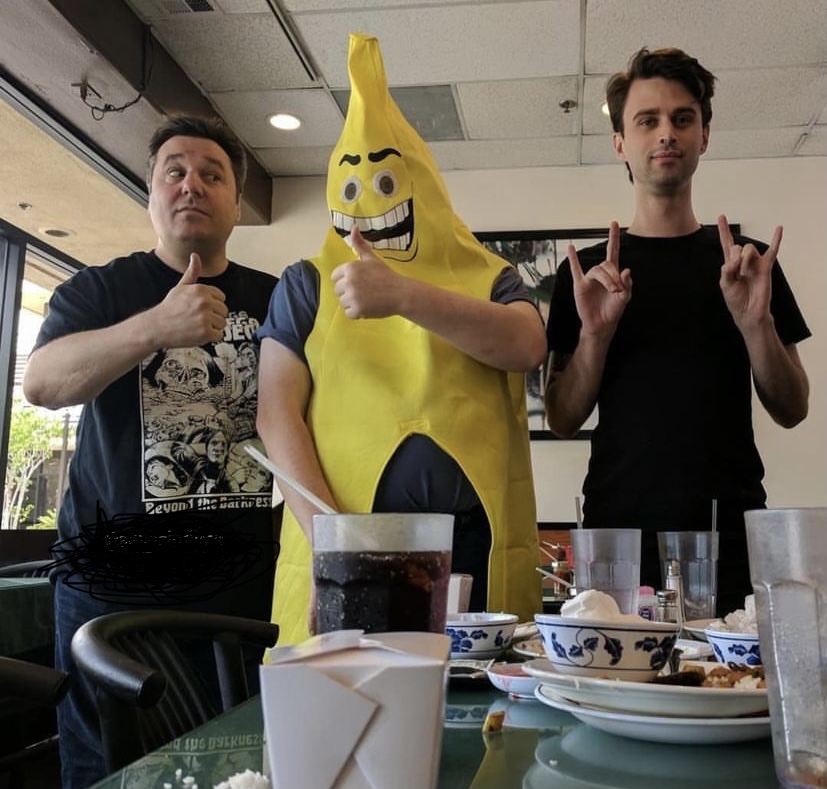 SeverinFilms's tweet photo. RIP Code Red's Bill “Bananaman” Olsen, one of the more eccentric and colorful characters in the boutique label game. His passion for exploitation cinema and his achievements in unearthing and releasing obscurities cannot be overstated, unconventional behavior aside. https://t.co/Z0IN4WYcRV
