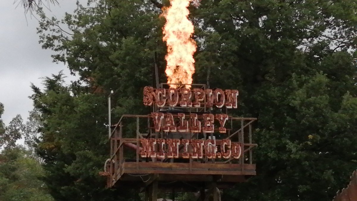 Chessington Buzz tweet media