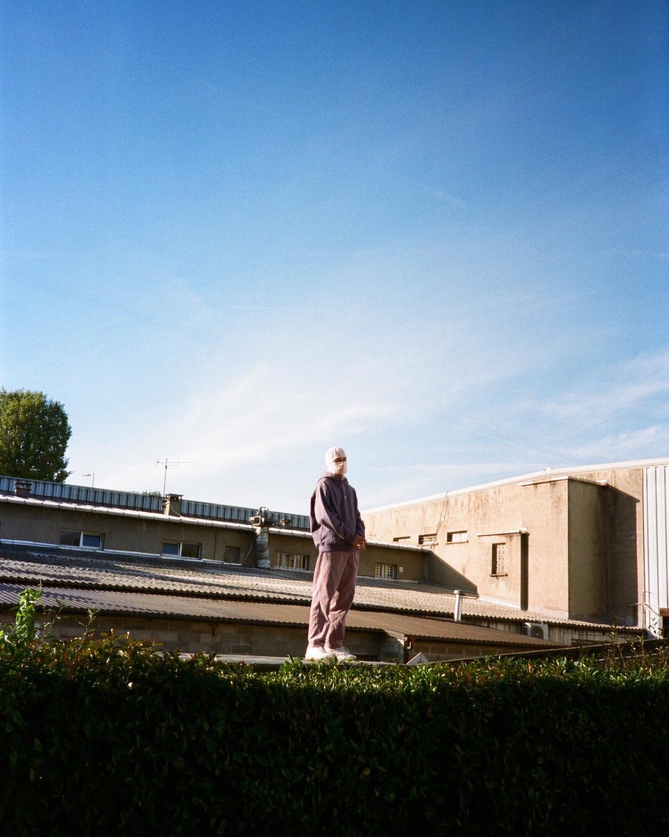 J - 3 NOUVEL EP🪐🪐

📸 <a href="/nightonearth_tv/">night on earth</a>